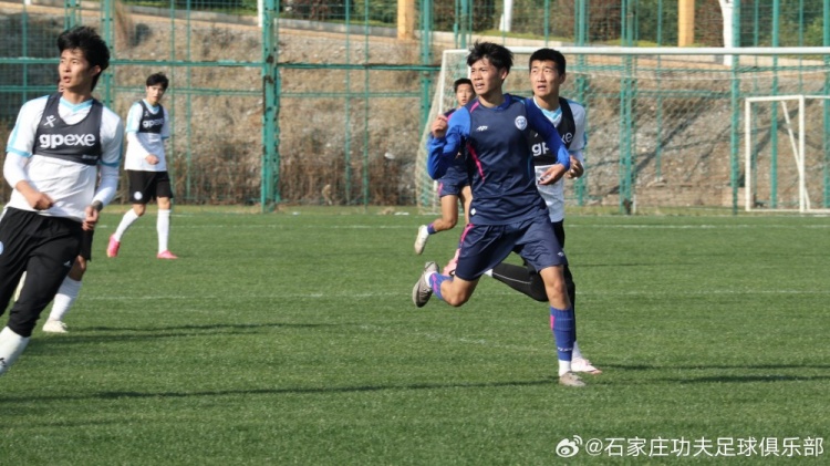 今日，石家庄功夫与无锡吴钩展开了一场激烈的训练赛